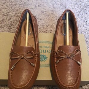**BRAND NEW IN BOX** Size 9 women loafers